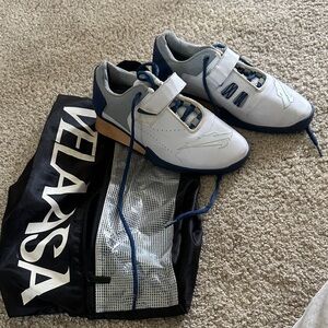 Women's Athletic Training Shoes in White & Navy